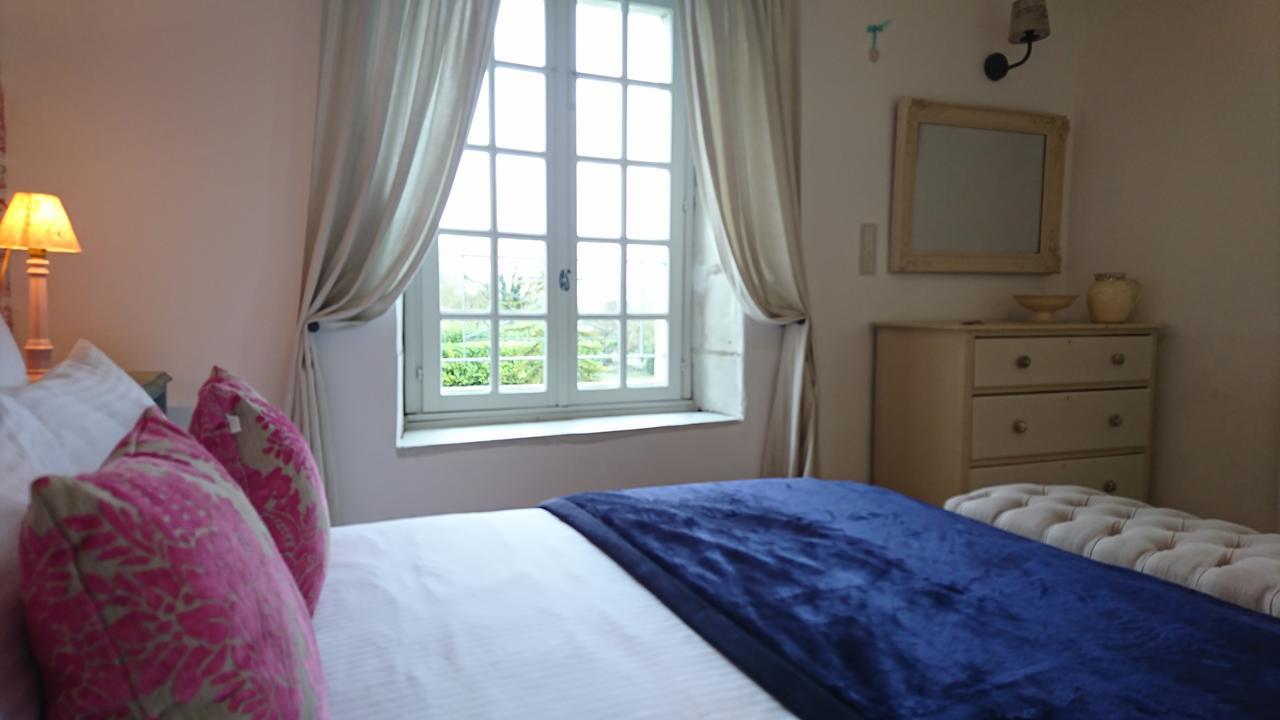 Villa L'Olivier Monts-sur-Guesnes Zimmer foto