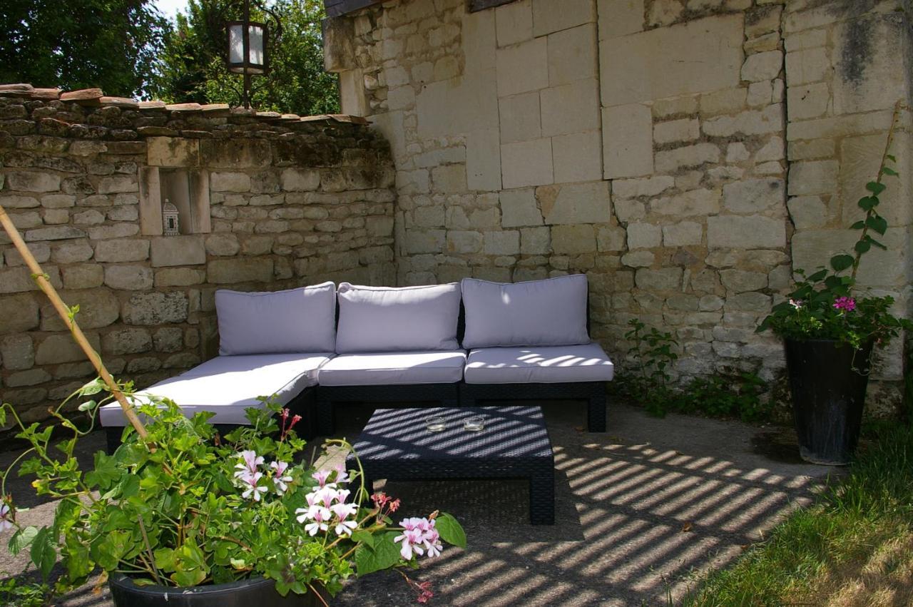 Villa L'Olivier Monts-sur-Guesnes Zimmer foto